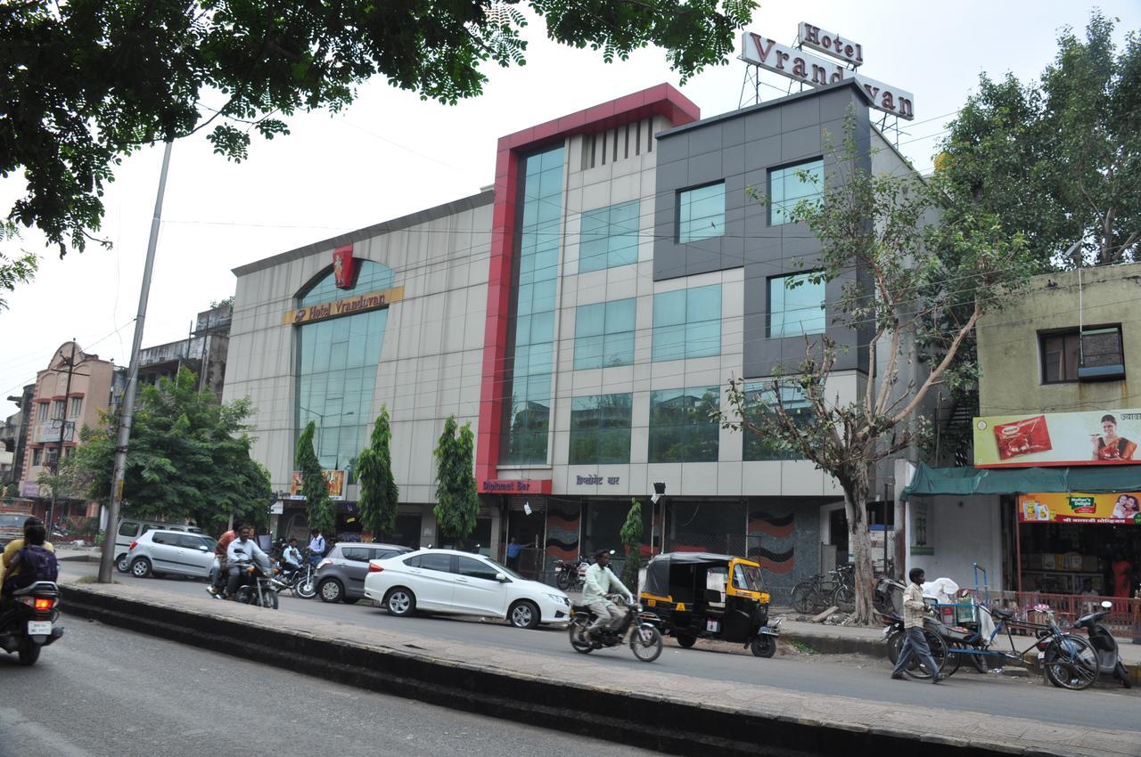 Hotel Vrandavan Nagpur Esterno foto